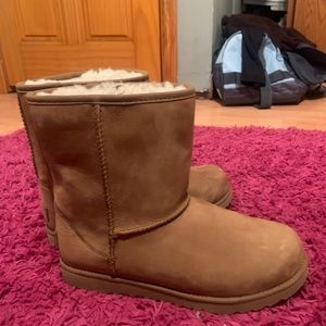 WATERPROOF Chestnut Ugg Boots❤️